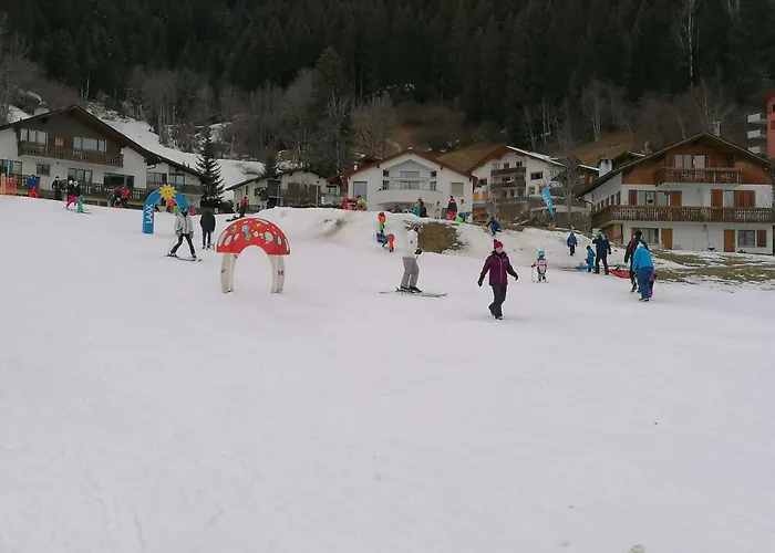 Laax Central Holiday Apartment With Pool & Sauna
