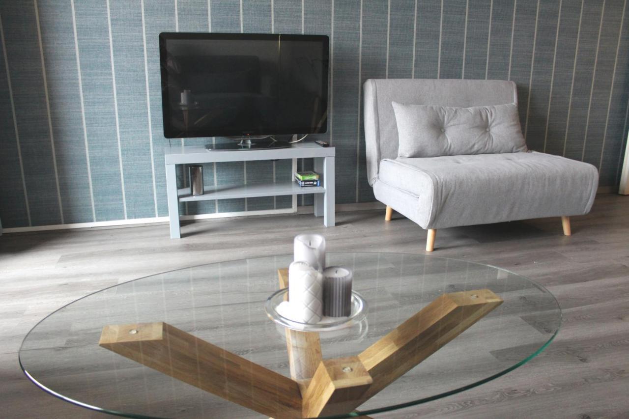 With Pool & Sauna Appartement Laax
